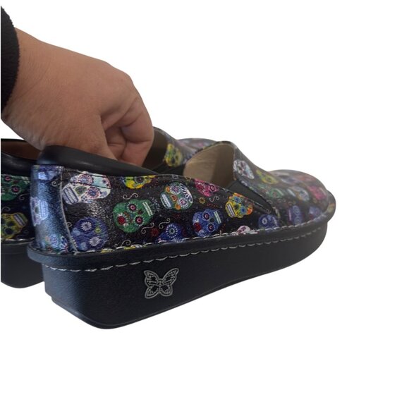 Alegria DEB-484 Womens SZ 38 Slip-On Shoes With Multicolor Sugar Skull Print - Picture 11 of 16